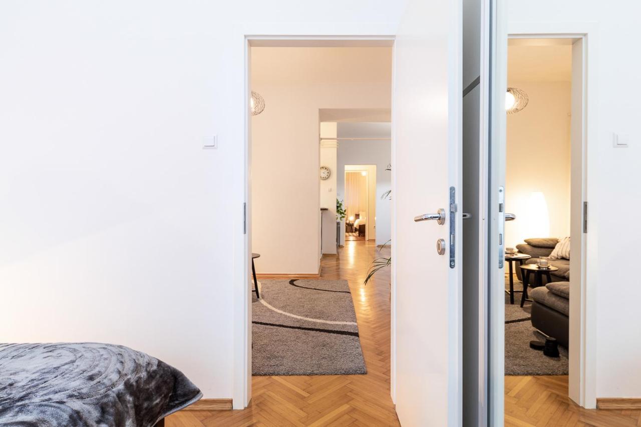 Modern Spacious 3Bdr Apartment In Heart Of Zagreb Exteriör bild
